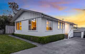 25 Beazley Avenue, Paparangi