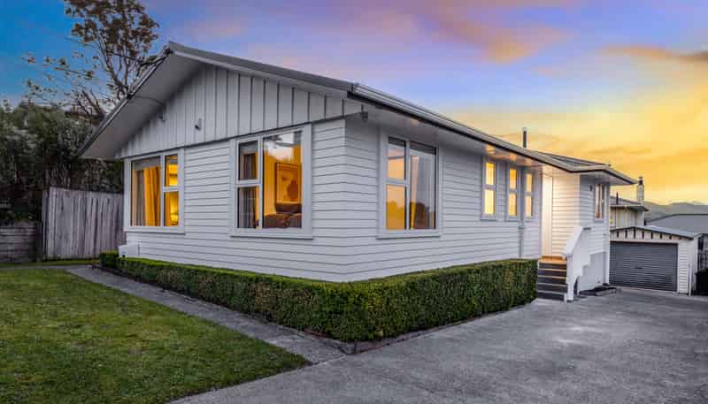25 Beazley Avenue, Paparangi