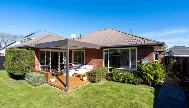 2/14 Bentley Street, Russley