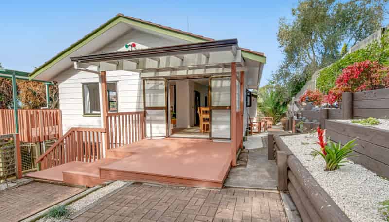 2/10 Tallington Crescent, Torbay