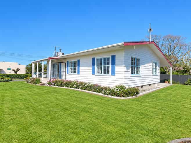 16 Hogg Crescent, Masterton