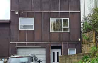 B/3 Woodhouse Avenue, Karori