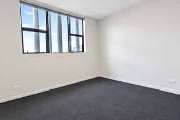 2/82 Riccarton Road, Riccarton