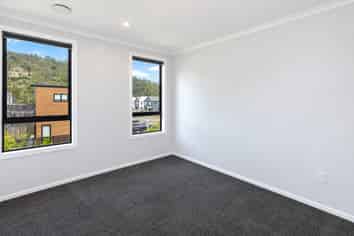 5 Doug Jensen Street, Wallaceville