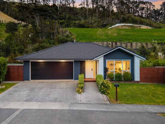 35 Banks Boulevard, Whitby