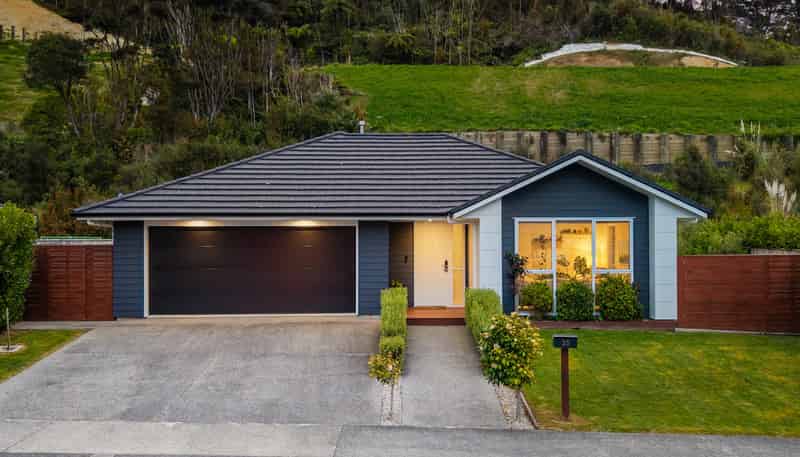 35 Banks Boulevard, Whitby