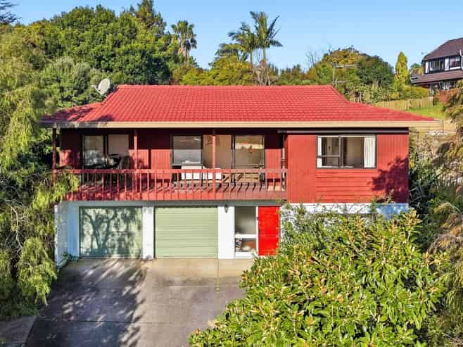 42 Murvale Drive, Bucklands Beach