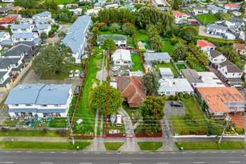 3,415sqm Glen Eden Development Site with Income