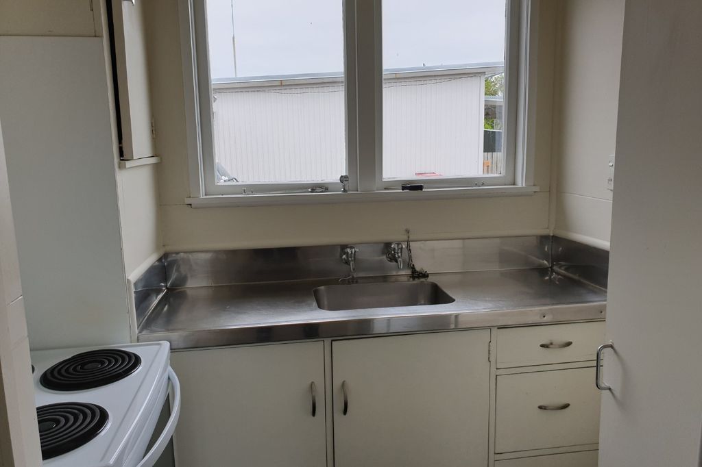 1/1305 Cardiff Place 4