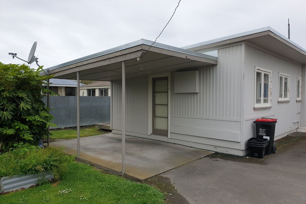 1/1305 Cardiff Place 1