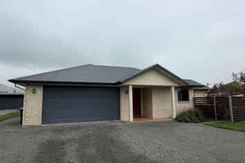 14 Hillary St, Waimate
