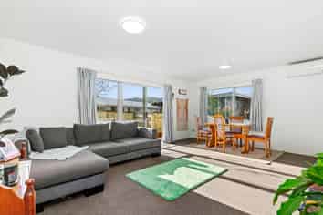 8 Hastings Grove, Wainuiomata