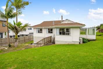 1 Glenbury Place, Massey