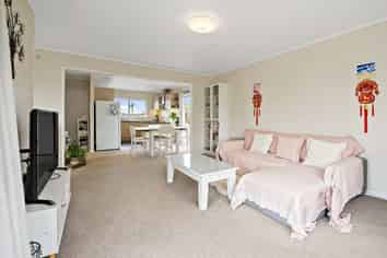 1 Glenbury Place, Massey