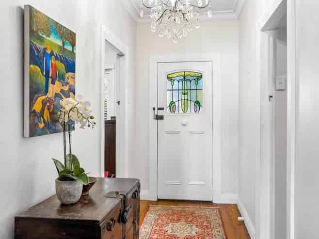 10 Hasbury Avenue, Epsom