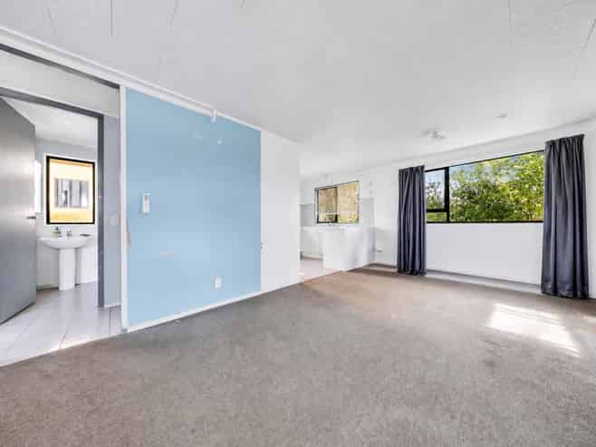 2/17 Gloucester Road, Manurewa
