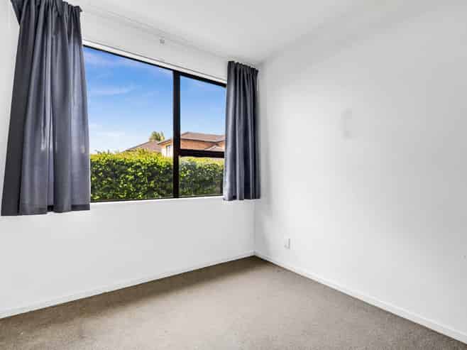 2/17 Gloucester Road, Manurewa