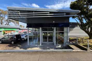 SOLE AGENCY - Refurbished Retail Premises 