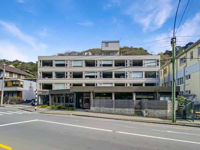 002/20 Glenmore Street, Thorndon