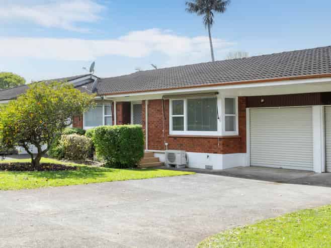 2/17A Selwyn Road, Epsom