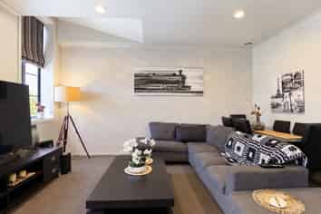 2/313 Victoria Street, Hamilton Central
