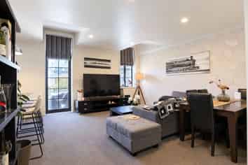 2/313 Victoria Street, Hamilton Central