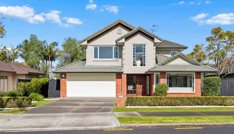 11 Earlshall Drive, Flat Bush