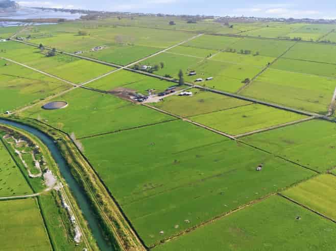 155 Cutwater Road, Pukehina