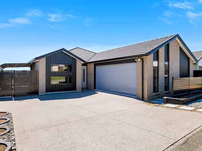 6 Wesleyan Street, Paerata