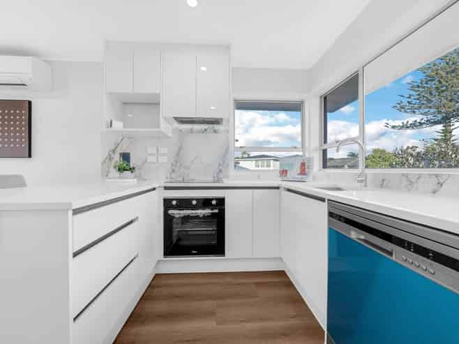 2/6 Roseburn Place, Pakuranga