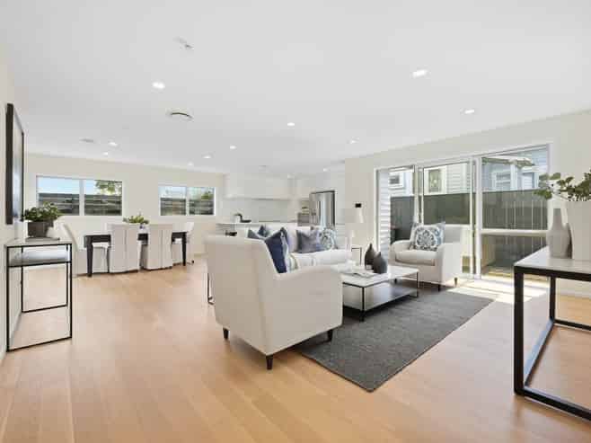 4 Oak Street, Royal Oak