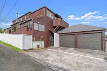 16 Dallinghoe Crescent, Milford