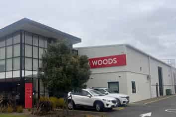 Centrally Located Te Rapa Office