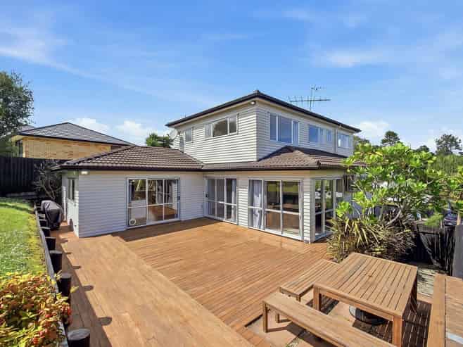 7 Carol Lee Place, Albany