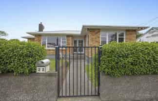 22 Furlong, Hawera
