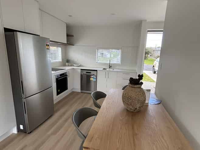 A/135 Grace Road, Avenues