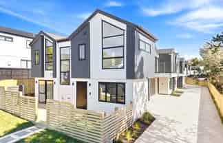 1/64 County Road, Torbay