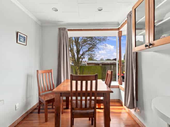 15 Avro Crescent, Hornby