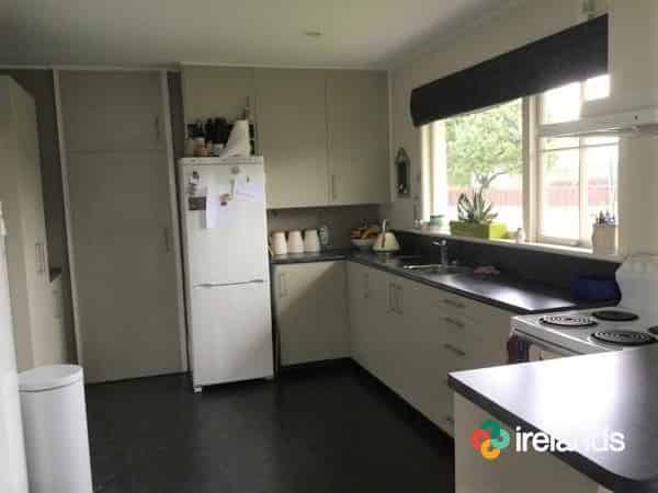 1/4 Selsey Lane, Somerfield