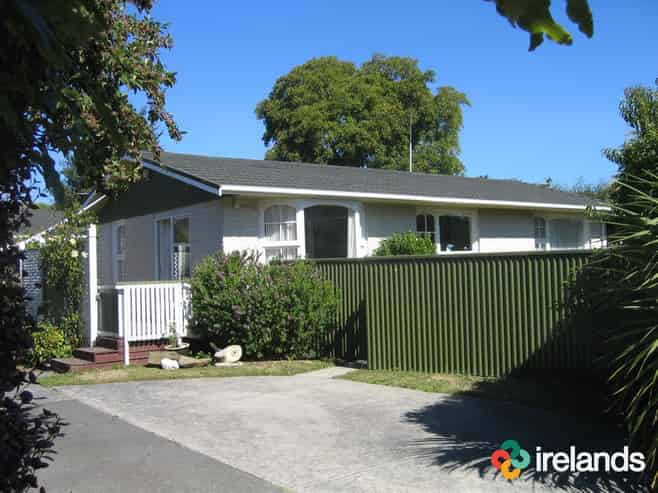 1/4 Selsey Lane, Somerfield