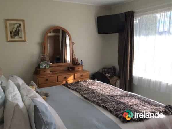1/4 Selsey Lane, Somerfield