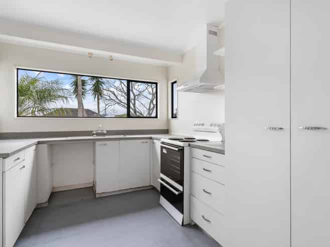 1/10 Vodanovich Road, Te Atatu South