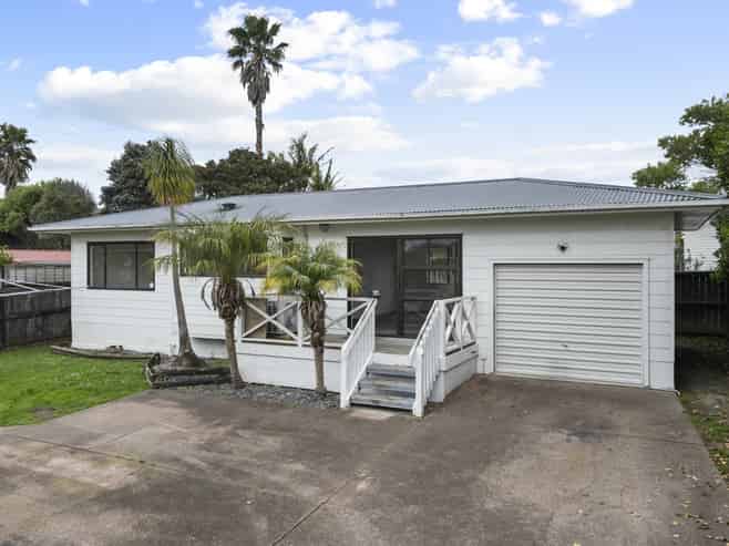 1/10 Vodanovich Road, Te Atatu South