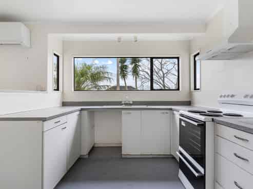 1/10 Vodanovich Road, Te Atatu South