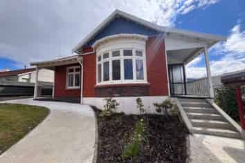 225 Highgate, ROSLYN