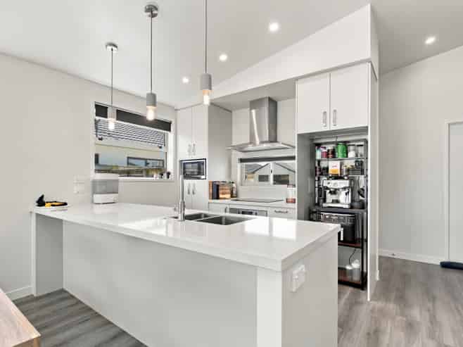 52 Marion Crescent, Papamoa
