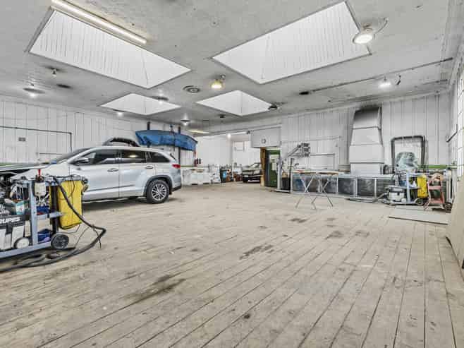 Commercial option on Broadway