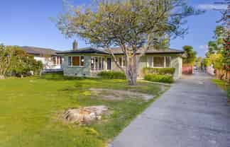 19 Howard Road, Taradale