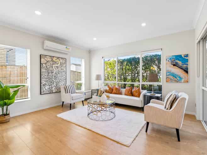 11 Calcite Avenue, Flat Bush
