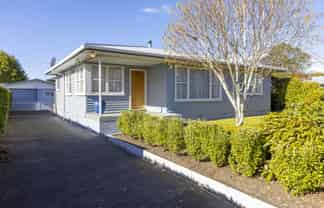12 Charles Crescent, Rainbow Point